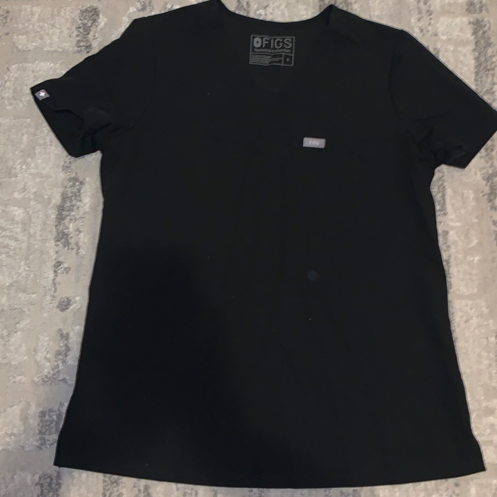 Catarina one pocket black figs scrub top